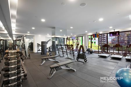 IDEAL CITY LIVING AT ZEN - FURNISHED - Photo 4