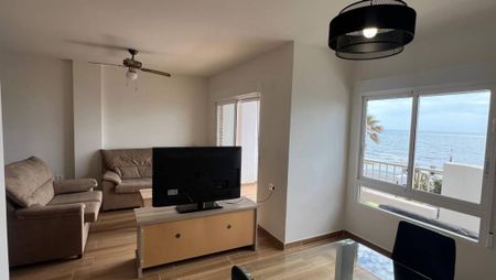 Beautiful modern apartment for rent in Torrevieja - Photo 5