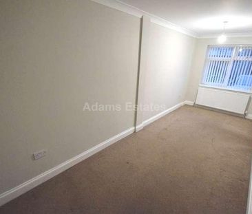 Erleigh Court Gardens, Reading, RG6 - Photo 6