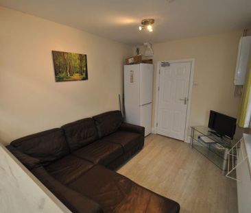 5 bedroom terraced house to rent - Photo 1