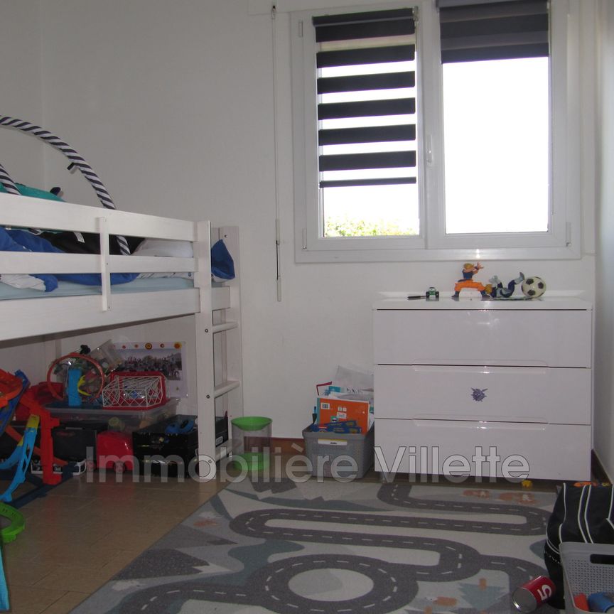Location Appartement 2 pièces 40m² ST LAURENT DU VAR 06700 - Photo 1