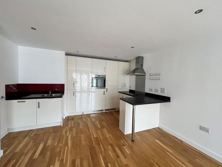 2 bedroom apartment to rent - Photo 3