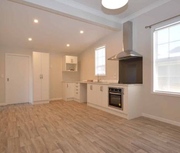 Windsor 3 Bedrooms - Photo 3