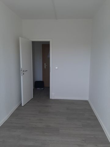 *Die erste eigene Wohnung* - Foto 2