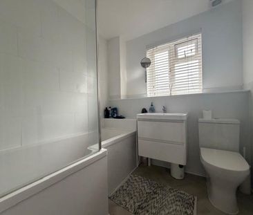 2 bedroom end of terrace house to rent - Photo 6