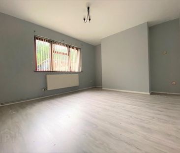 7 Knocklade, Carrickfergus, BT38 8LX - Photo 3