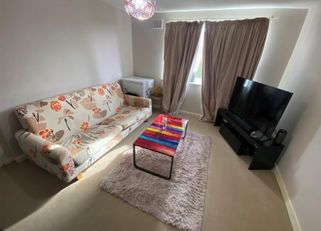 Langbay Court Walsgrave Coventry - Photo 4