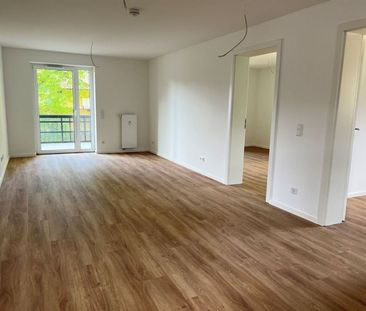 Neuwertige 3-Zimmer-Wohnung mit Südwestbalkon + TG-Stellplatz! Stad... - Photo 3