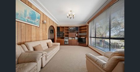 Conveniently Located - Photo 4