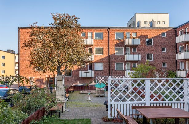 Skebokvarnsvägen, Bandhagen - Foto 1