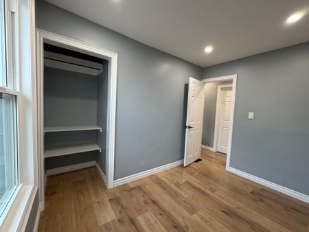 For Lease - 238 Dearborn Avenue, Oshawa, Ontario - Photo 2