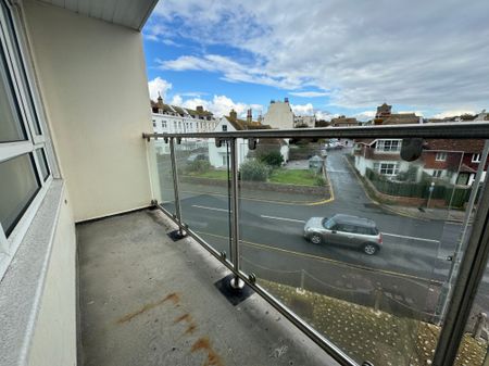 West View Court, Seaford - Photo 2