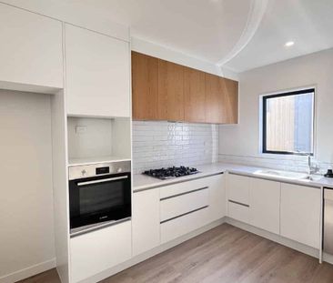 Brand New 4 Beds Home in Rangitoto Zone - Photo 4