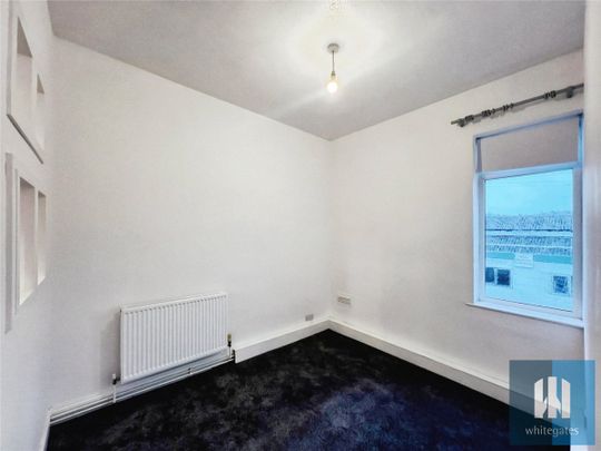 River Street, Brighouse, HD6 - Photo 1