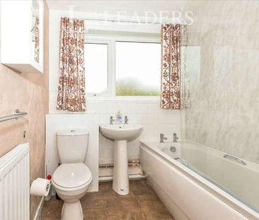 Melrose Close, Stamford, PE9 - Photo 3