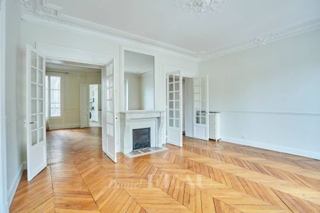 Location appartement, Paris 7ème (75007), 6 pièces, 124.1 m², ref 86407571 - Photo 3