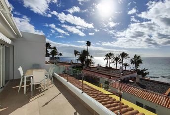 Spectacular Renovated Beachfront Bungalow in Águila Playa