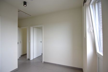 Heel ruime 3-slpk woonst in Oekene - Photo 4