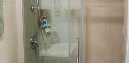 Absolutely beautiful, renovated 3.5 - Photo 2