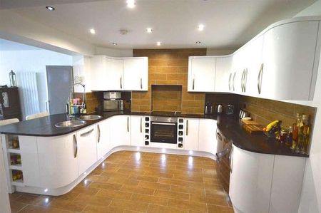 South Park, Lincoln, LN5 - Photo 5