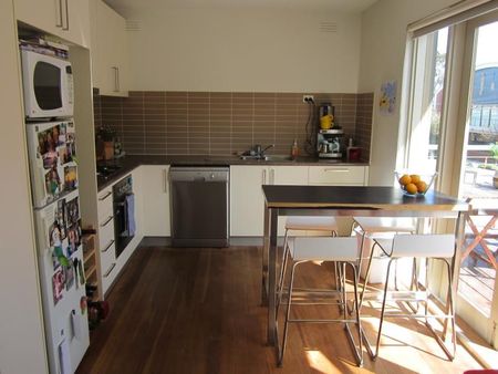 1 / 12 Westbury St, St Kilda East - Photo 3