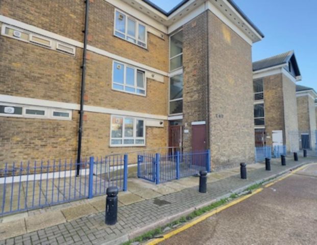 Wolffe Garden, Stratford - Photo 1