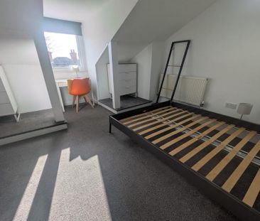 4 bedroom terraced house to rent - Photo 4