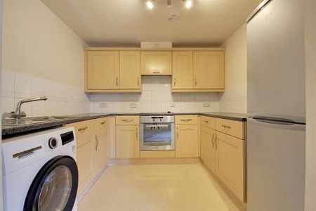 2 bedroom apartment to rent - Photo 3