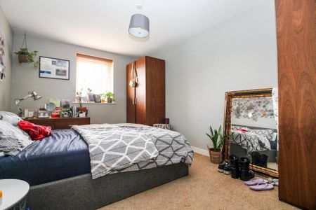 2 bedroom flat to rent - Photo 5