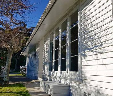 Prime Location - Photo 3