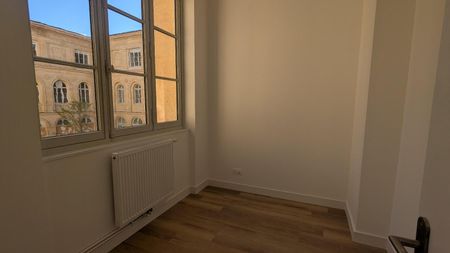 Location Appartement 3 pièces 57m² BORDEAUX 33000 - Photo 3