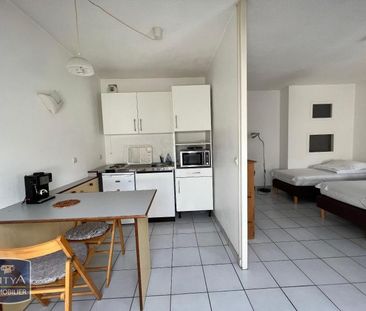 Location Appartement 1 pièce 28m² CHAMBERY 73000 - Photo 2
