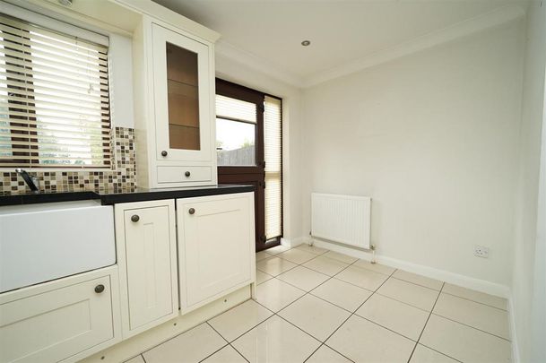 2 bedroom house to rent - Photo 1