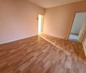 Location Appartement 2 pièces 45m² LE CREUSOT 71200 - Photo 4