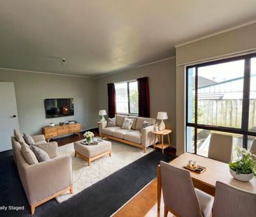 Comfortable & Private Living - Photo 2