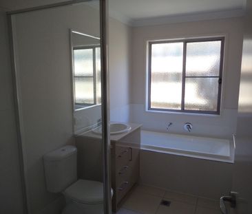 Modern Glenvale Unit - Photo 6