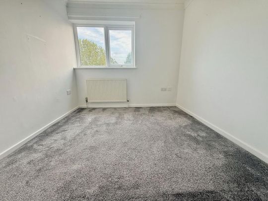 4 bedroom terraced house to rent - Photo 1