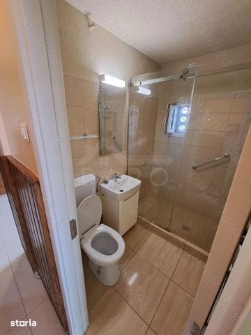 Inchiriez ap 2 camere - Fotografie 4
