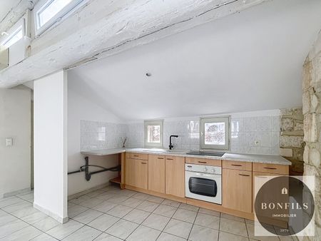 A LOUER AVIGNON INTRA MUROS ( 84000 ) : Appartement Avignon 3 pièces - 82m2 - climatisé - dernier étage !, - Photo 4