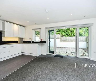 Chestnut Close, BN2 - Photo 4