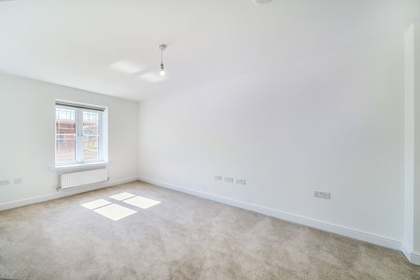 Upton Lawn Grove, Northampton - Photo 1