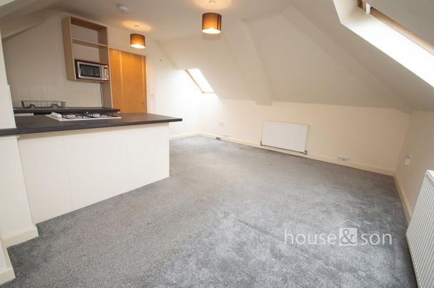 Studio to rent - Photo 1