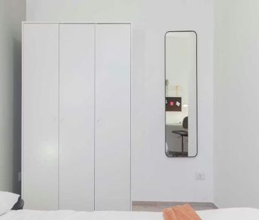 Via Francesco Buonamici, Rome, Lazio 00173 - Photo 6