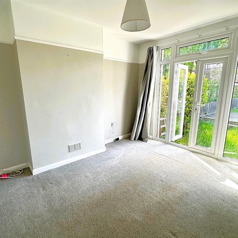 2 bedroom maisonette to rent - Photo 1