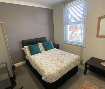 Francis Road Room 2 - Photo 4