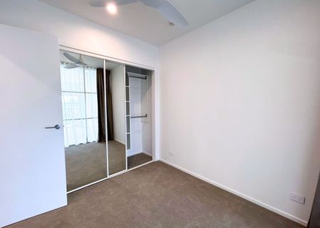 2 Bedrooms on Jordan Ave - Photo 5