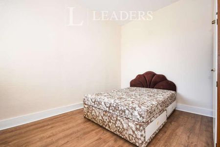 Harcourt Avenue, SS2 - Photo 4