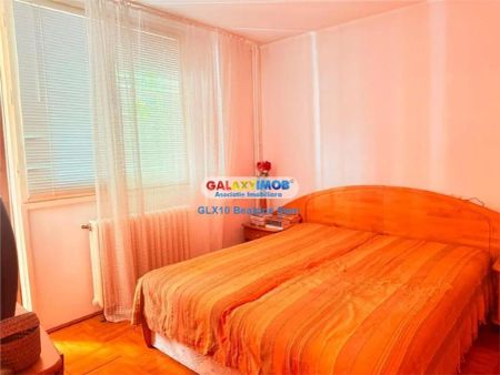 Inchiriere apartament 3 camere decomandat VALEA IALOMITEI - Photo 2