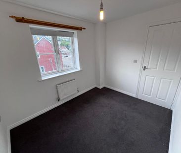 3 bedroom detached house to rent - Photo 3