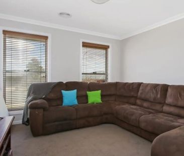 Modern Family Home in Murray Park Estate - Comfort, Space & Style - Photo 6